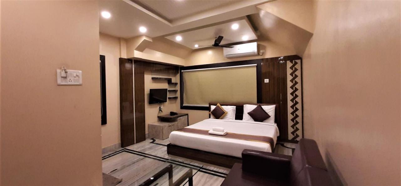 Dora House Hotel Kolkata Exterior photo